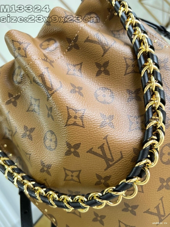 WIS Vuitton Trunk Noé Louis PM 0813